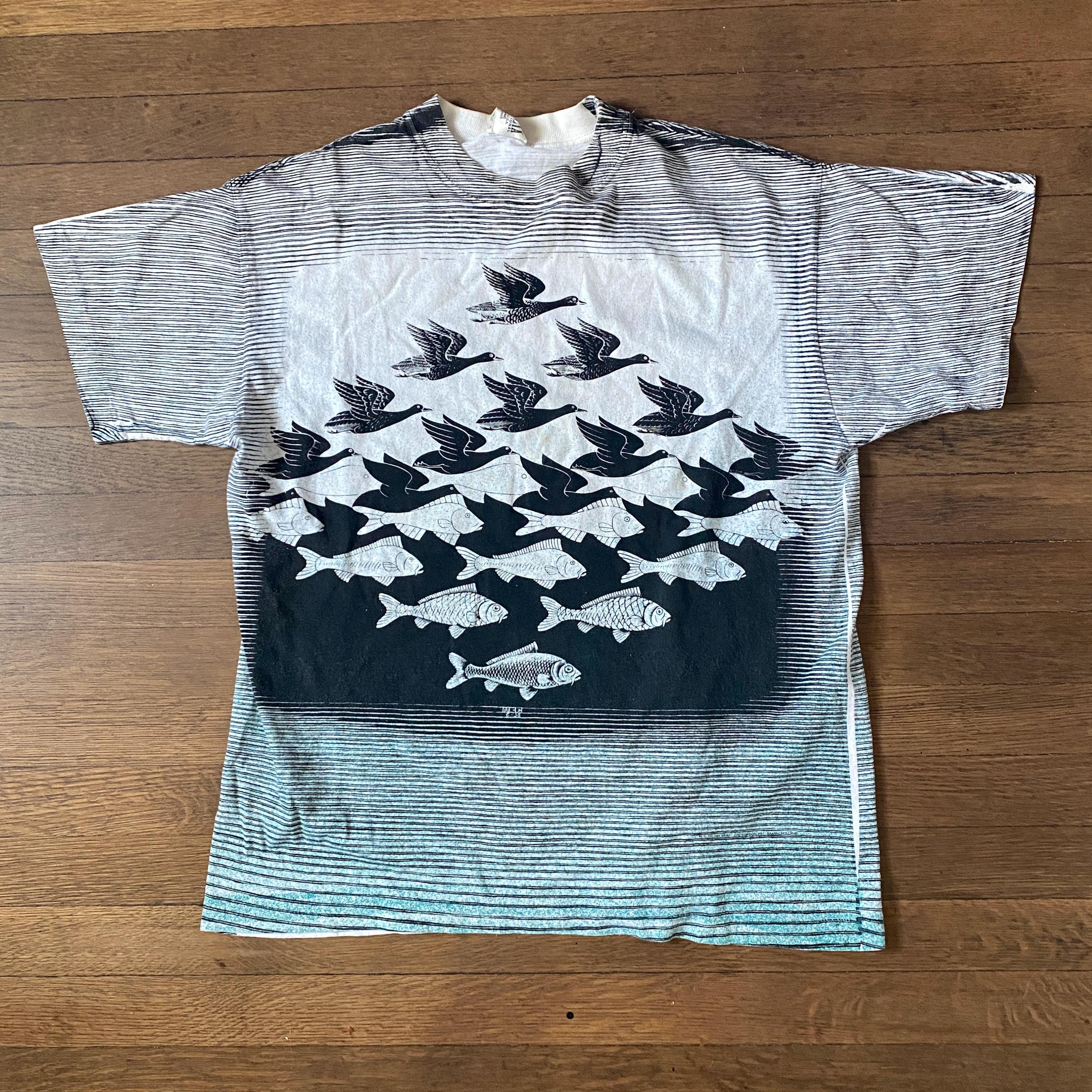 ヴィンテージ 1980年代 MCエッシャー アートTシャツ：空と水の 