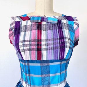1950s Cotton Plaid Dress Full Skirt Fit and Flair Pinup Girl Vintage Patio  Pinafore Day Dress Sz 8
