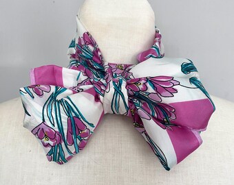 1970s Vera Neumann Scarf: Vintage Graphic Acetate Head Scarf  display picture 3