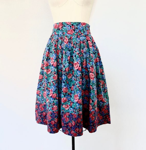 1980s Laura Ashley Floral Prairie Skirt: High Waist Cotton size