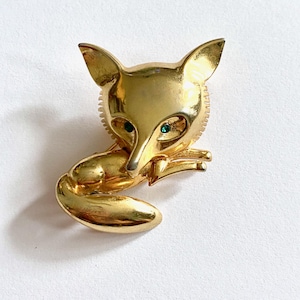 Vintage Les Bernard Inc Baby Fox Pin Gold Wash Curly Fox Brooch