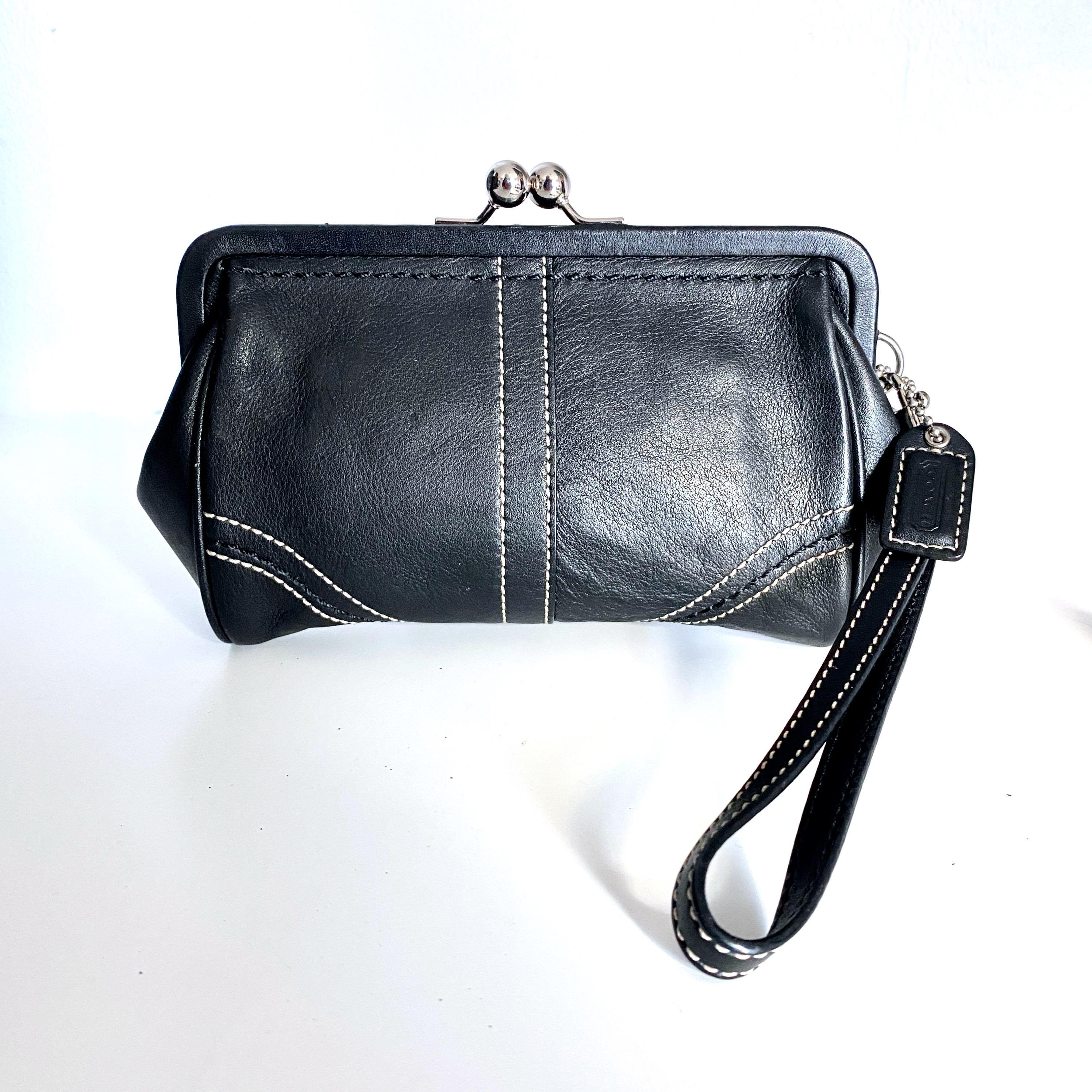 Vintage COACH SOHO Black Leather Coin Purse - Snap Closure