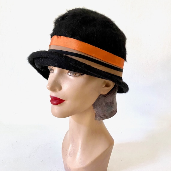Lulu's Vintage Blog: Fashion Fridays! Vintage Inspired Flapper Style Cloche  Hats by Louise Green