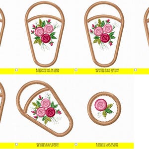 K&ouml;nnte beinhalten: Satz mit f&uuml;nf Stickmustern mit einem floralen Motiv mit rosa und roten Rosen, gr&uuml;nen Bl&auml;ttern und wei&szlig;en Bl&uuml;ten. Die Muster sind in Form eines Korbs und eines Kreises.