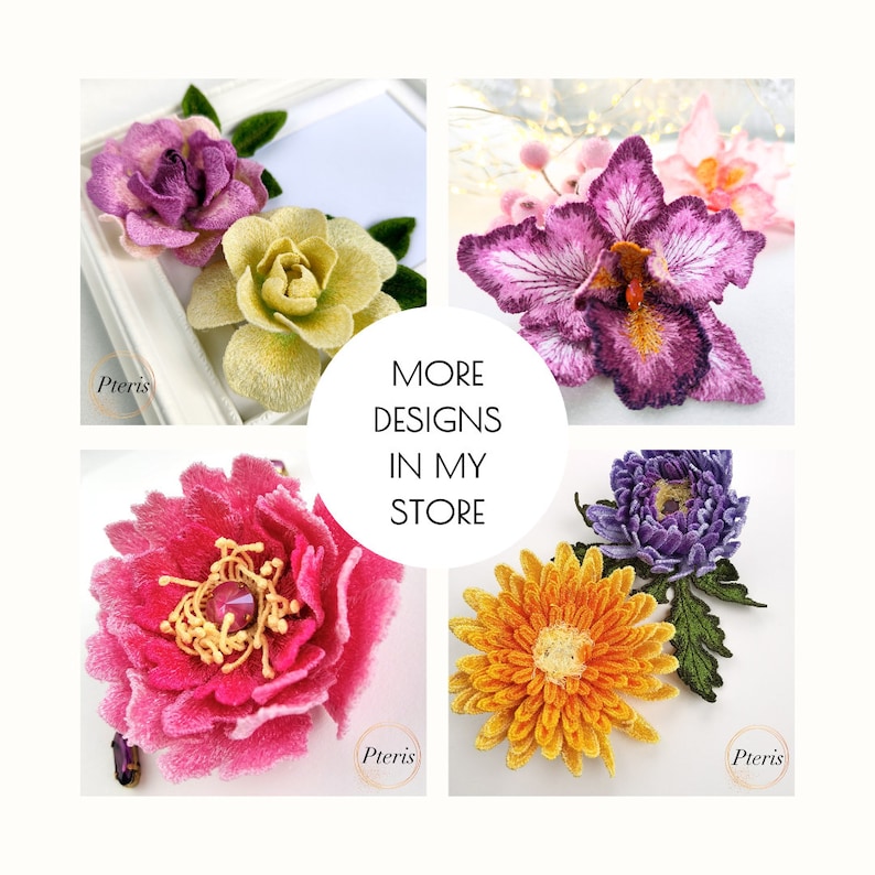 Puede incluir: Un collage de cinco dise&ntilde;os de flores bordadas. Las flores son una rosa morada, una rosa amarilla, una orqu&iacute;dea morada, una peon&iacute;a rosa y una margarita amarilla. El texto "M&Aacute;S DISE&Ntilde;OS EN MI TIENDA" est&aacute; en el centro del collage.