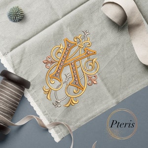 Großbuchstabe K Französisches Hochzeitsmonogramm Maschinenstickerei - 5Größen