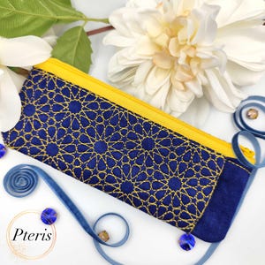 Estuche para lápices acolchado con cremallera y forro de doble cara, con bolsillo, diseño de bordado a máquina, bastidor de 5 x 7 y 6 x 10