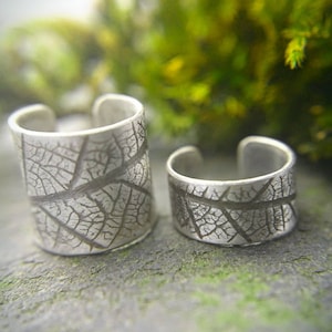 Blatt Print Sterling Silber Ohrmanschette, Größe für Ihre obere Helix. Perfekt für Nicht-Piercing Ohren