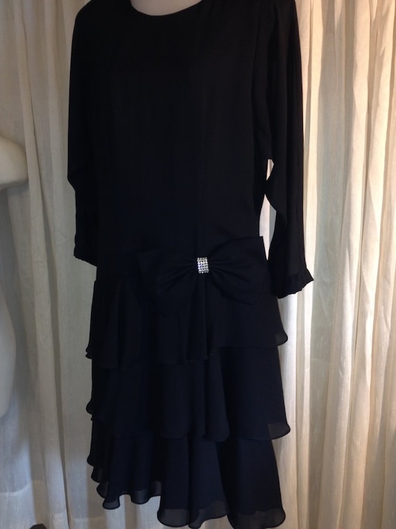 Vintage Samantha Black Size14 Layered Dress with R