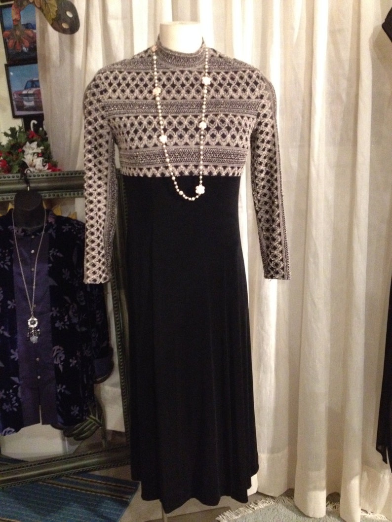 Dutchess Style Dress Long Black Evening Dress New Years EveVintage Size16 Free Shipping