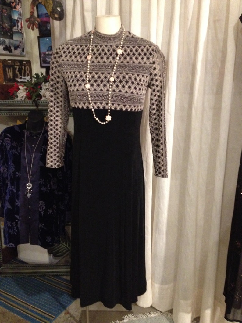 Dutchess Style Dress Long Black Evening Dress New Years EveVintage Size16 Free Shipping