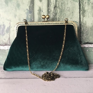 Bolso de mano estilo vintage de terciopelo verde esmeralda de 20 cm con cierre