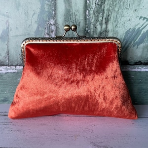 Bolso de mano vintage de terciopelo naranja de 5,5 pulgadas con marco cosido