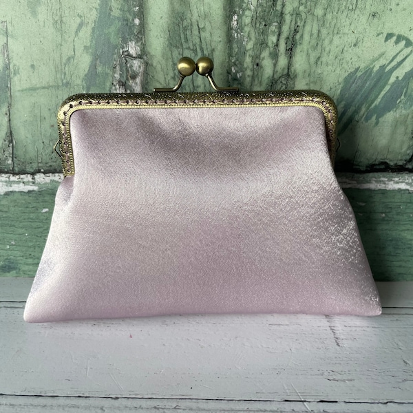 Pale Mauve Blush Satin 5.5 Inch Sew In Clasp Purse Frame Clutch Bag