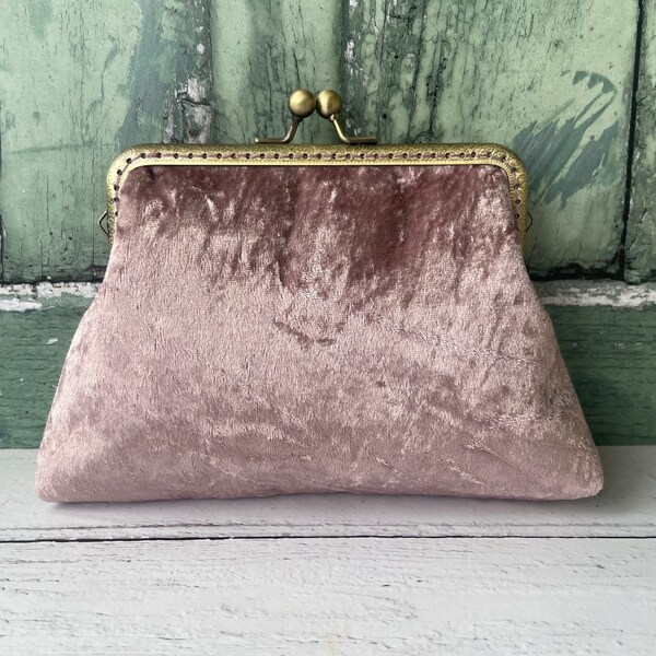 Light Mauve Crushed Velvet 5.5 Inch Sew In Frame Vintage Style Clutch Bag