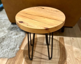 Reclaimed Wood Round End Table: Rustic Plant Stand with Hairpin Legs