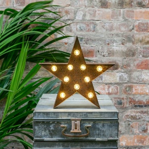 RUSTY STAR - Metal Marquee Light - LED - Battery Operated - Night Light, Bedroom Decor, New Baby Gifts, Birthday Gifts
