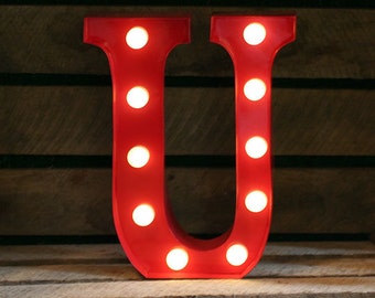 LETTER U - Metal Carnival Style Marquee Light, LED Light Up Letter - Battery Operated | Various Colours - Perfect Night Light | Gift Idea