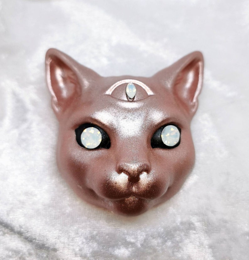 Cosmic mystic resin cat mirror, crystal sphynx pocket makeup mirror, Witchy accessory, resin art, witchy gift, gothic accessories image 4
