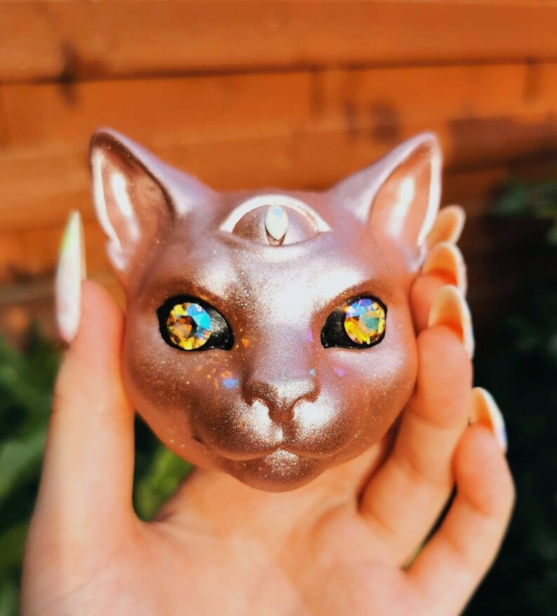 Cosmic mystic resin cat mirror, crystal sphynx pocket makeup mirror, Witchy accessory, resin art, witchy gift, gothic accessories Topaz+3rd Crystal