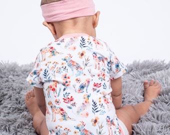 cute dog baby bodysuit for girls, puppy baby shower gifts, pink baby romper for girls, infant girl coming home outfit, floral dogs baby girl