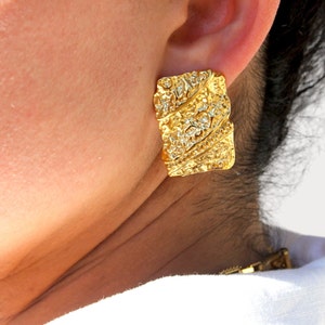 18K Gold plated chunky stud earring, waterproof, dainty waterproof irregular hammered earrings