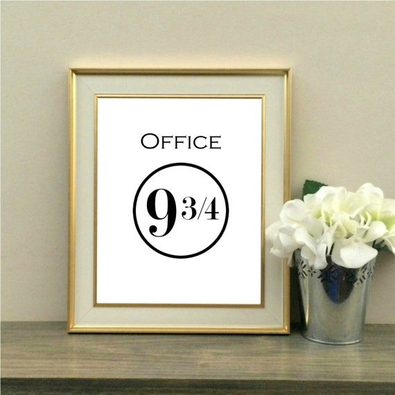 Plat 9 3 4 Harry Potter E Office Decor Desk