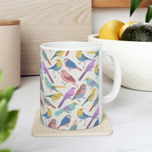 Tazza da tè e caffè in ceramica con uccelli pastello 11 once
