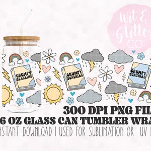 Pode incluir: Um download digital para um envoltório de copo de lata de vidro de 473 ml com um design caprichoso com arco-íris, nuvens, raios, corações e o texto "Grumpy Sunshine".