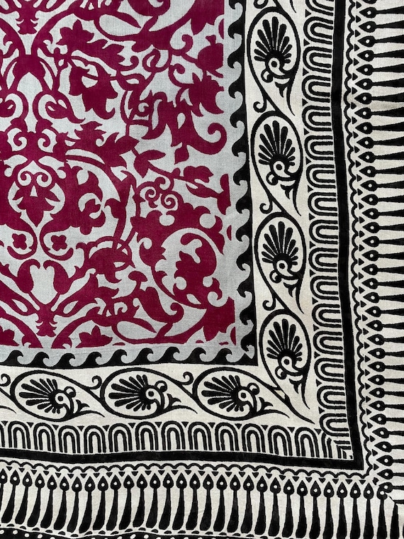 paisley pattern wrap - image 6