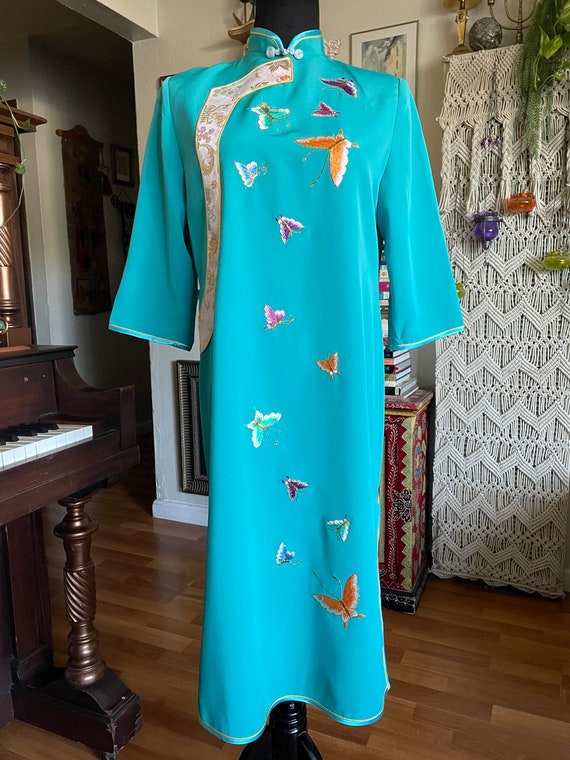 Embroidered Qipao dress