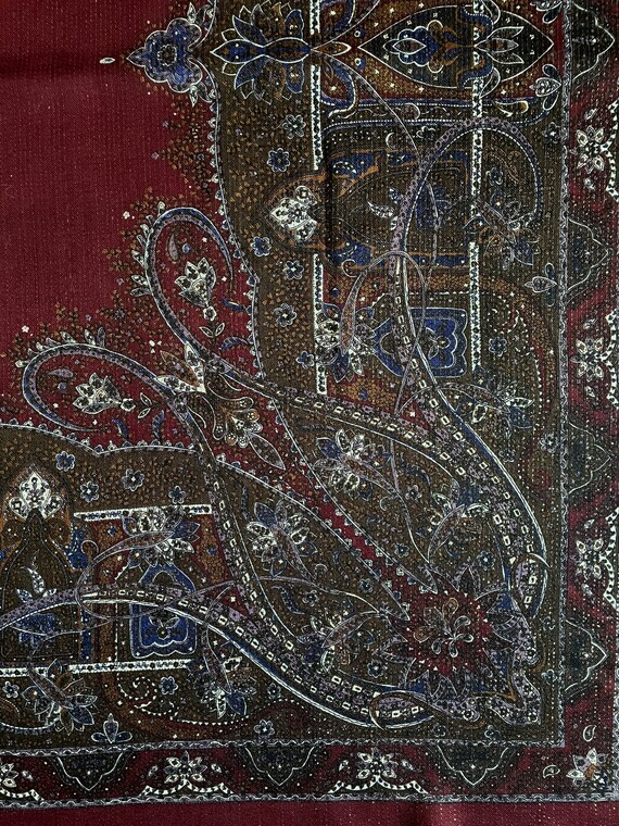 Thin wool scarf - image 4