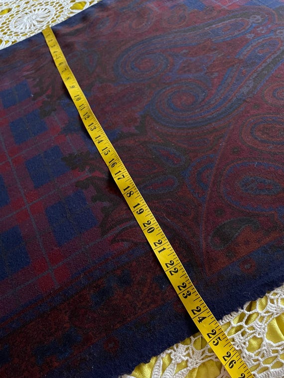 Thin wool wrap - image 9