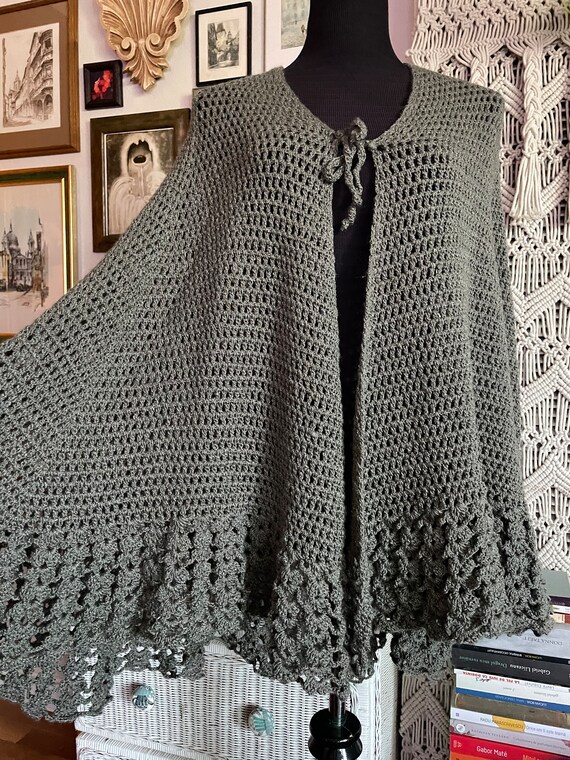 Hand crochet cape - image 2