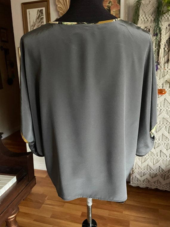 Feathers pattern silk top - image 5