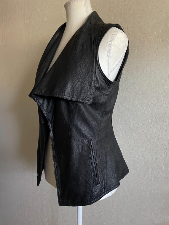Leather vest - image 2