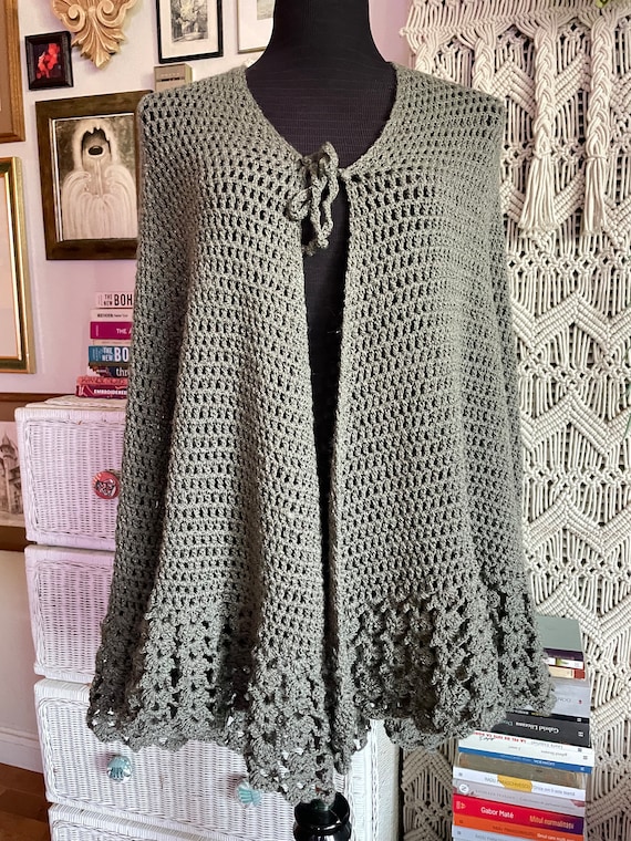 Hand crochet cape - image 1