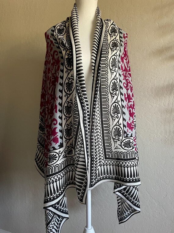 paisley pattern wrap - image 3