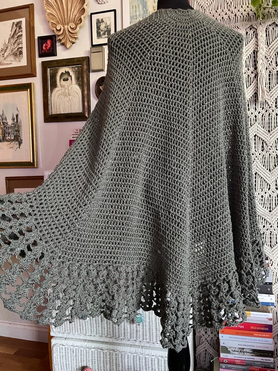 Hand crochet cape - image 5