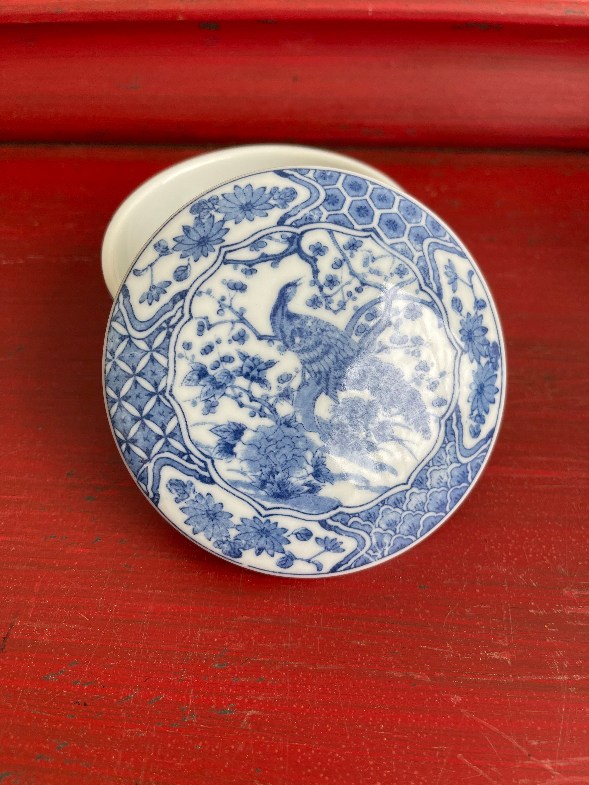 Vintage Action Japan All Ceramic Round Trinket Box-asian Vintage Action Japan All Ceramic Round Trinket Box-asian
