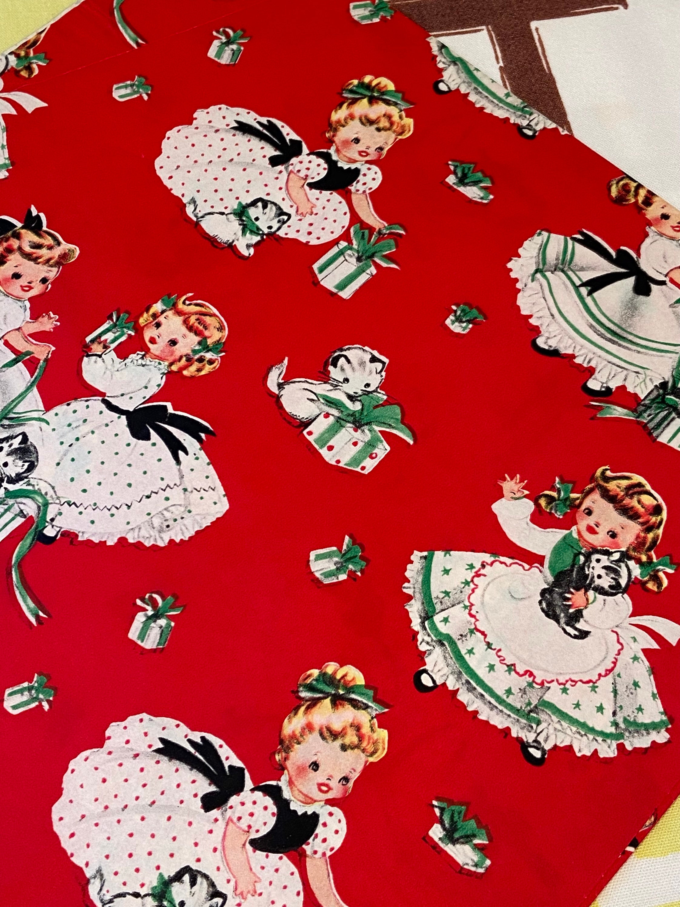 Vintage gift wrapping paperkitschymid centurycute Etsy