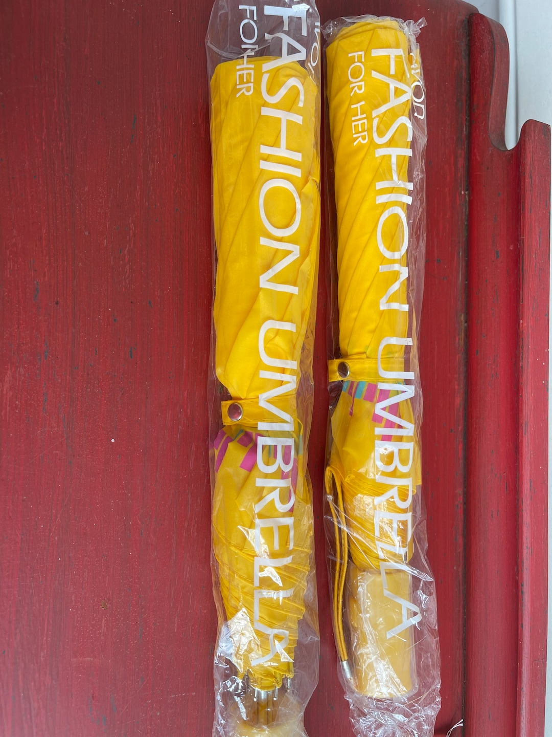 Vintage Avon NOS Canary Yellow Umbrellakitschy1980sgeometriclarge Umbrellafashion Umbrella