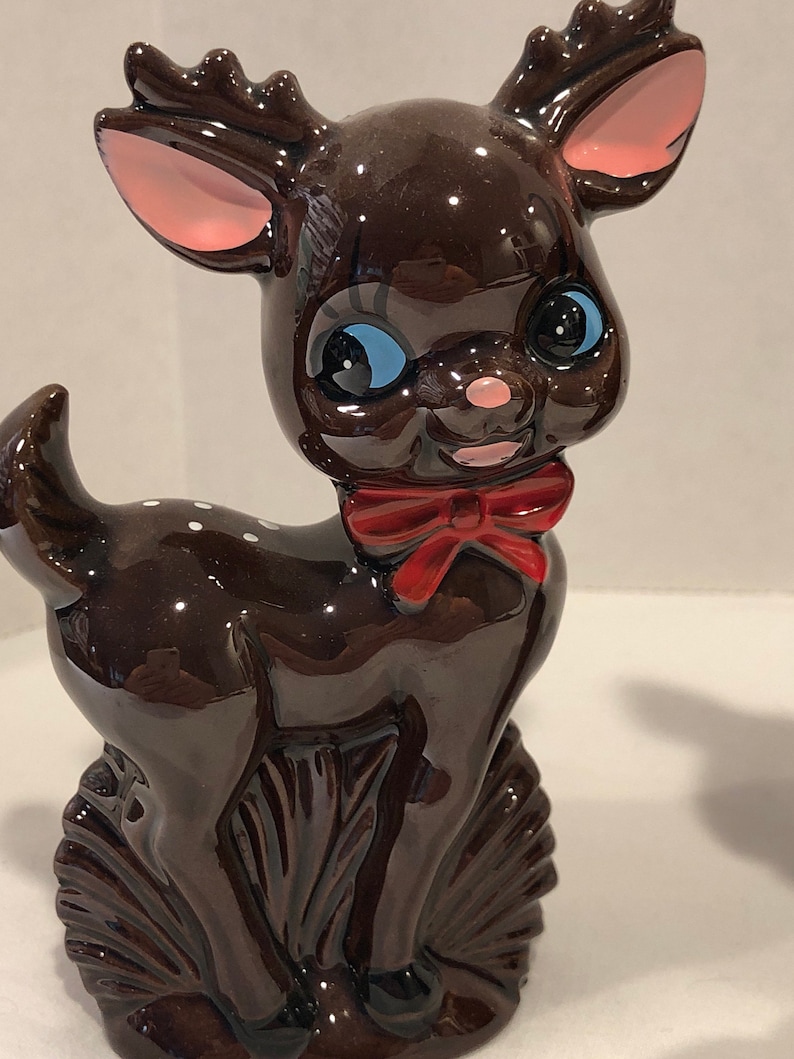 mid century deer shakers kawaii kitsch blue eyed deer japan redware shakers Vintage Kitschy deer salt and pepper shakers cute deer