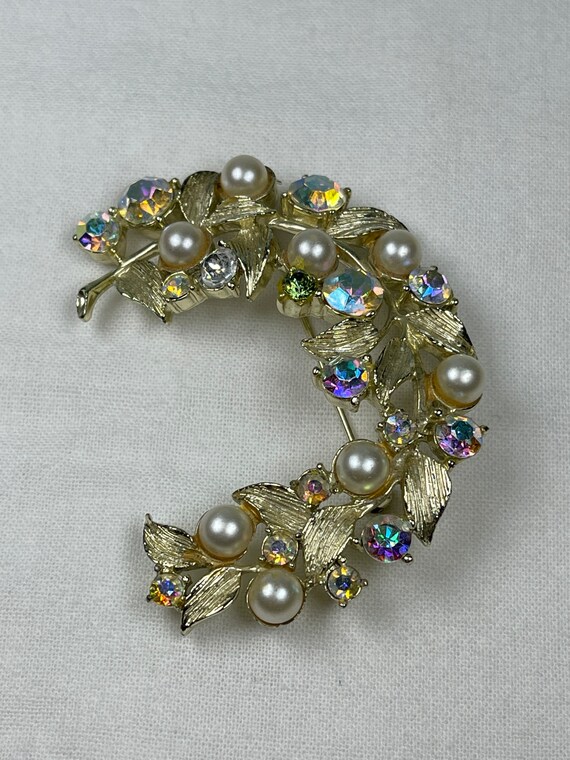 Vintage crescent pin-rhinestones-faux pearls-wrea… - image 10