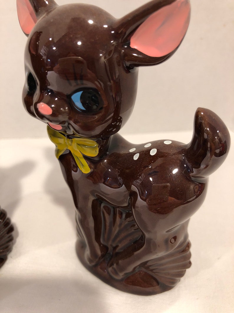 mid century deer shakers kawaii kitsch blue eyed deer japan redware shakers Vintage Kitschy deer salt and pepper shakers cute deer