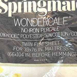 Vintage Springmaid no iron percale twin flat sheet-1970s-kitsch-mod-groovy-boho-flower power-wondercale-green-Daisy Bouquet-single bed sheet