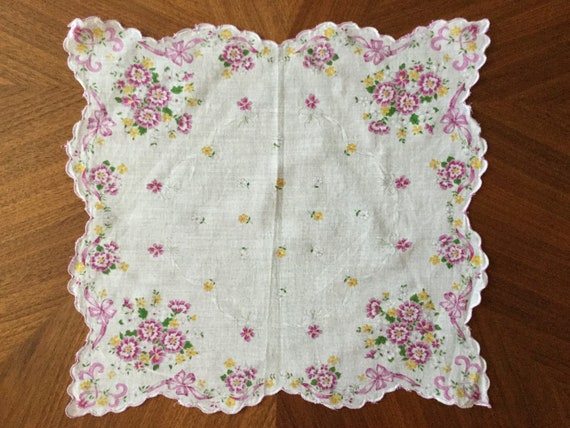 Vintage 1960s white cotton floral handkerchief - … - image 4