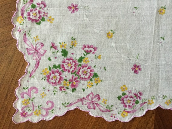 Vintage 1960s white cotton floral handkerchief - … - image 7