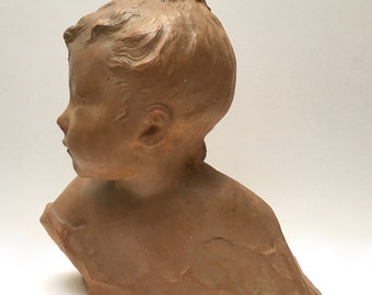 BUSTO DE TERRACOTA - Escultura de una niña de principios del siglo XX realizada por el artista francés Marcel Andre Bouraine
