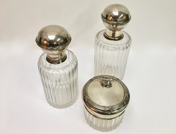 ANTIQUE VANITY SET - Late 19th century set of 3 l… - image 4